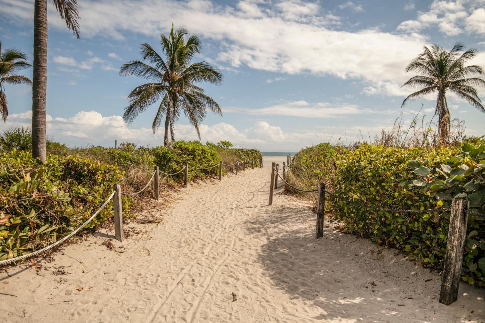 Renzzi On The Beach Miami Beach Esterno foto