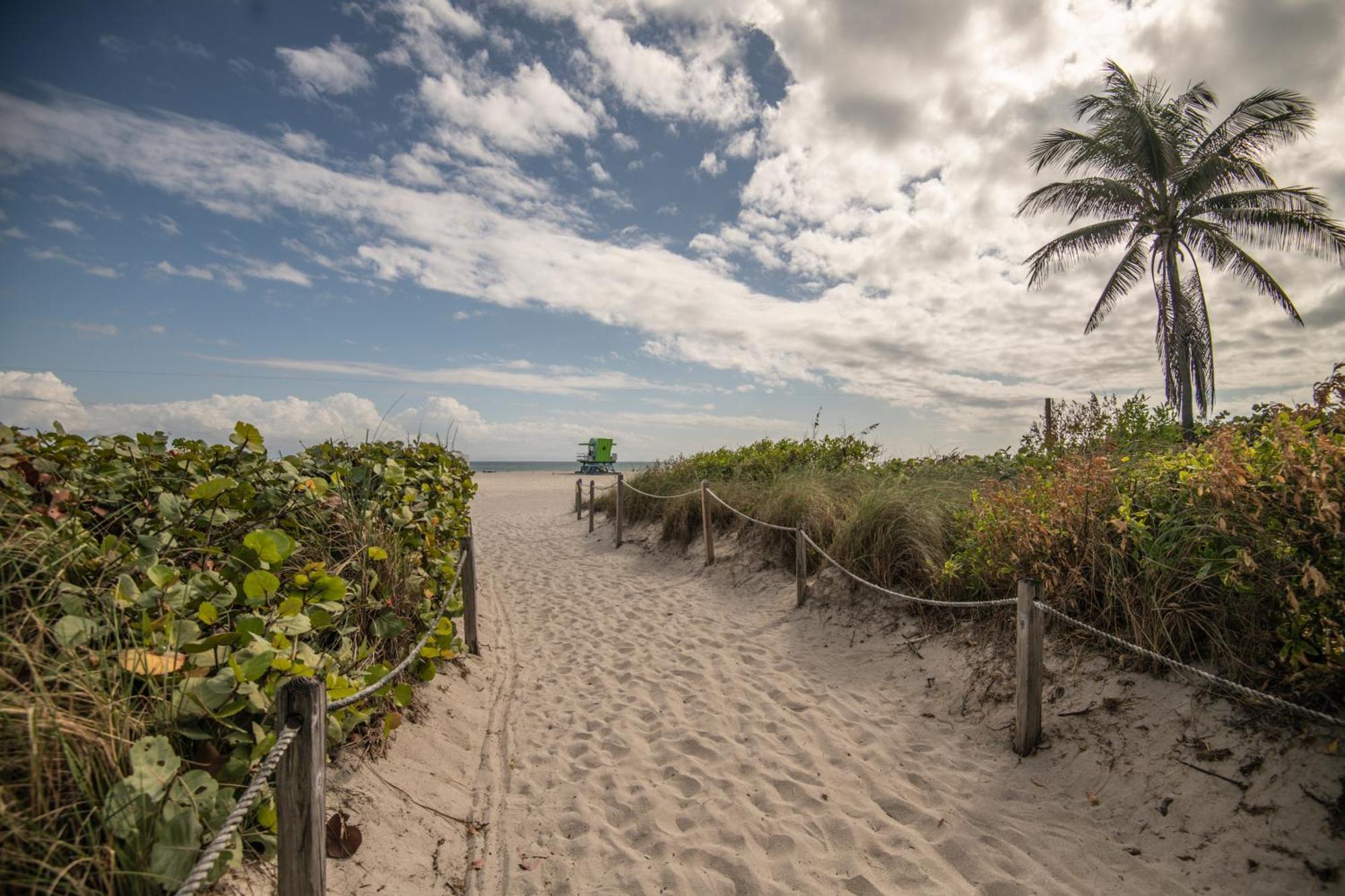 Renzzi On The Beach Miami Beach Esterno foto